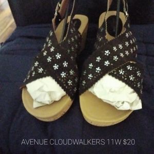 12W black Cloudwalker Sandals